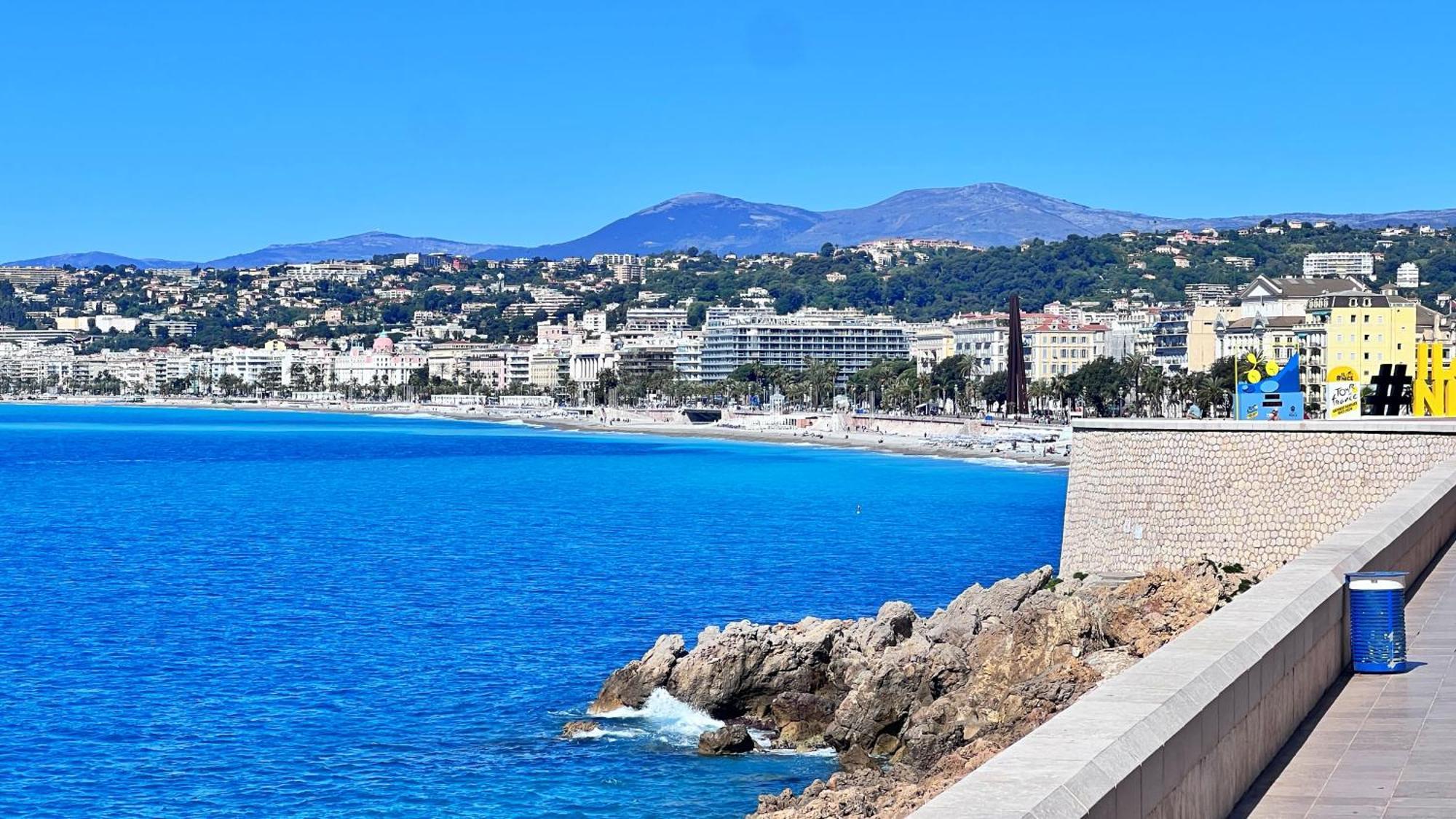 Le Porto - 150m Port Apartment *