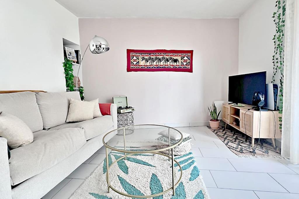 Le Porto - 150m Port Apartment *